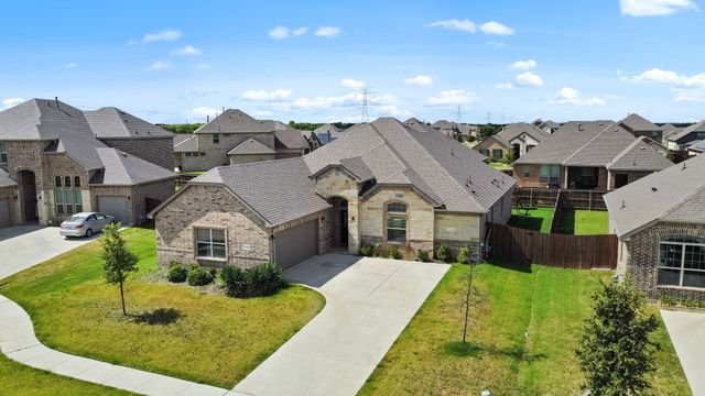 3724 Twin Pines Drive, Grand Prairie, TX 76065