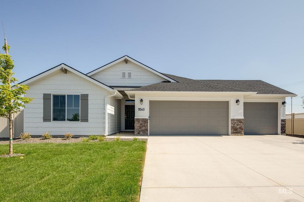 11040 Newton St, Caldwell, ID 83605