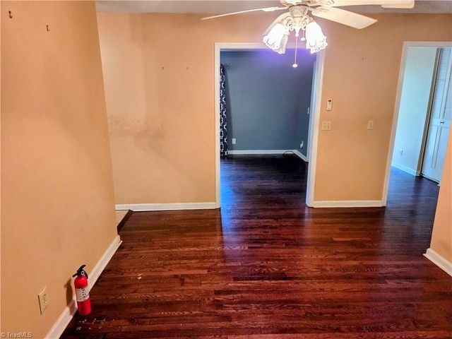 516 Dogwood Court, High Point, NC 27260