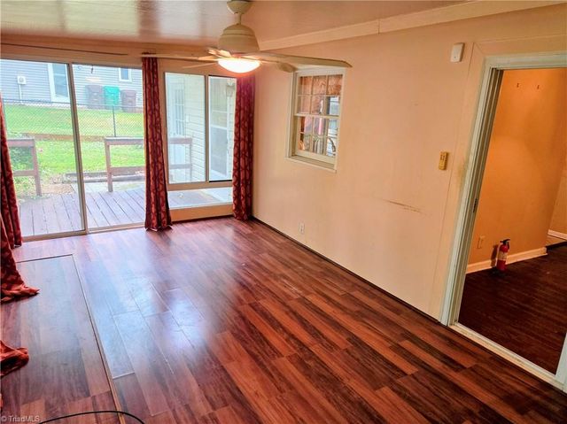 516 Dogwood Court, High Point, NC 27260