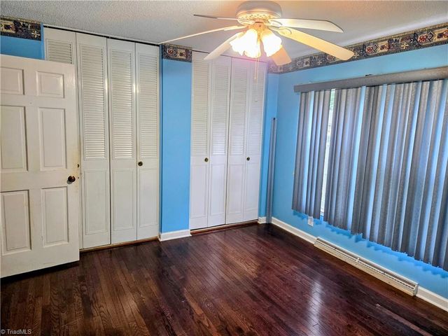 516 Dogwood Court, High Point, NC 27260