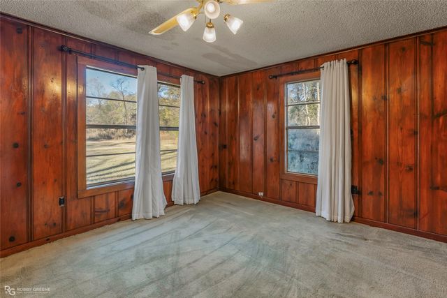 9210 Belcher Hwy, Oil City, LA 71061