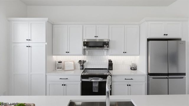 129 Pearl ST, Fort Myers Beach, FL 33931