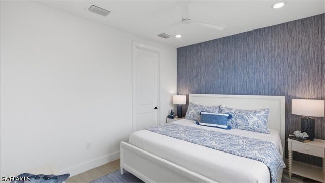 129 Pearl ST, Fort Myers Beach, FL 33931