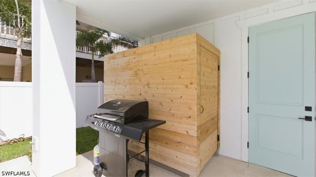 129 Pearl ST, Fort Myers Beach, FL 33931