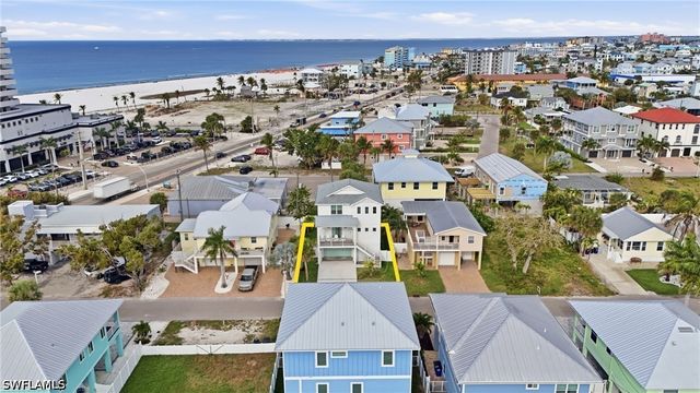 129 Pearl ST, Fort Myers Beach, FL 33931
