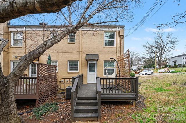 231 Wakefield Drive A, Charlotte, NC 28209