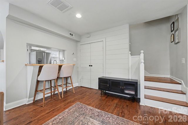 231 Wakefield Drive A, Charlotte, NC 28209