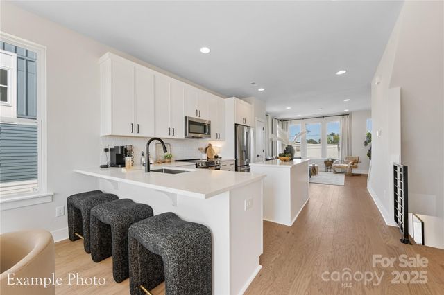 138 Red Azalea Lane 24, Charlotte, NC 28217