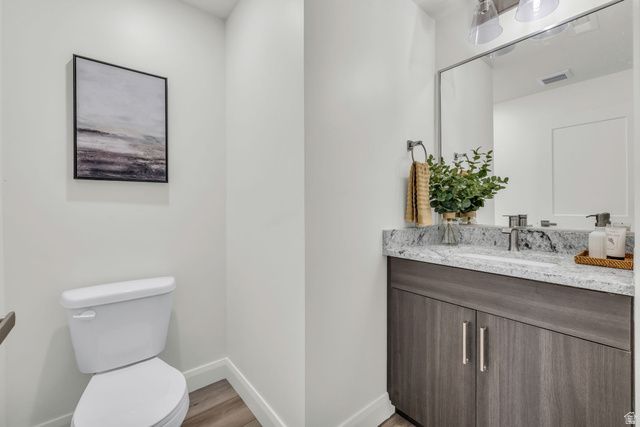 239 E BURCH CREEK PL, South Ogden, UT 84405