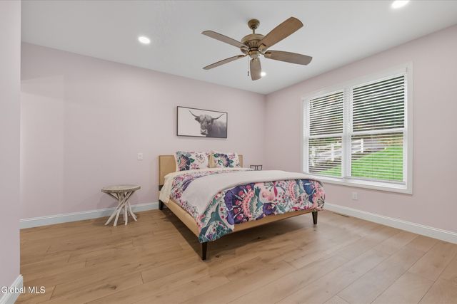 1 Garside Rd Extension, Saratoga Springs, NY 12866