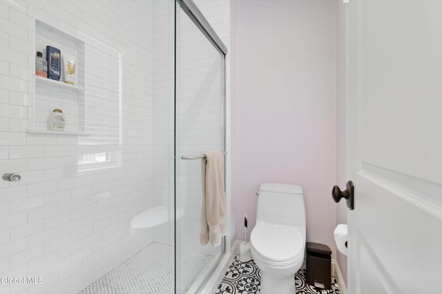 1 Garside Rd Extension, Saratoga Springs, NY 12866