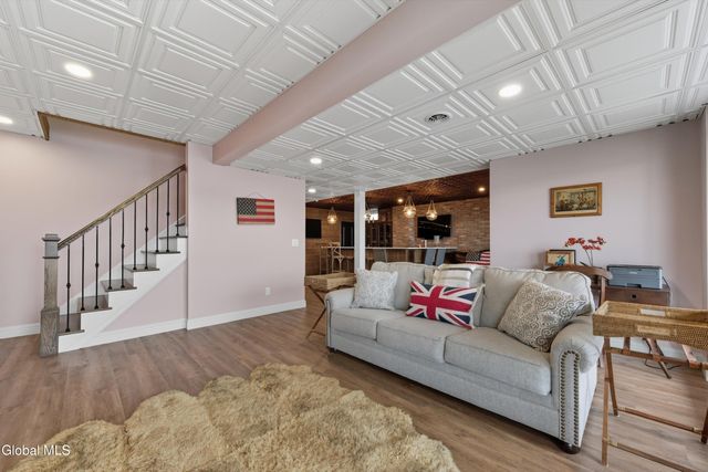 1 Garside Rd Extension, Saratoga Springs, NY 12866