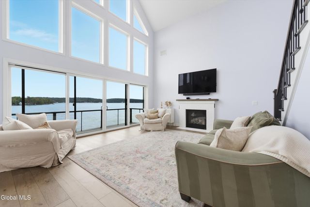 1 Garside Rd Extension, Saratoga Springs, NY 12866