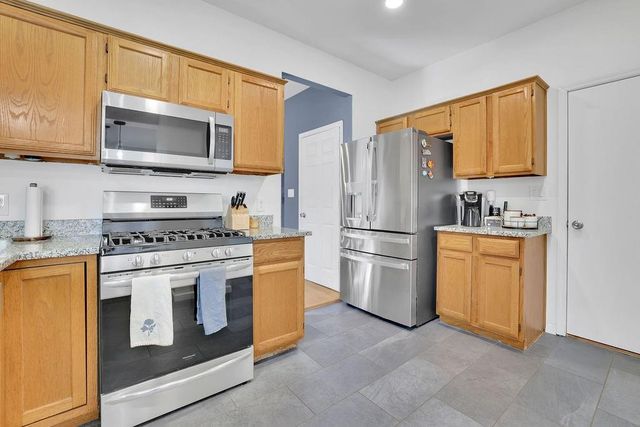 10945 Pinehigh Drive, Alpharetta, GA 30022