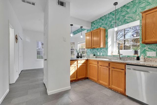 10945 Pinehigh Drive, Alpharetta, GA 30022