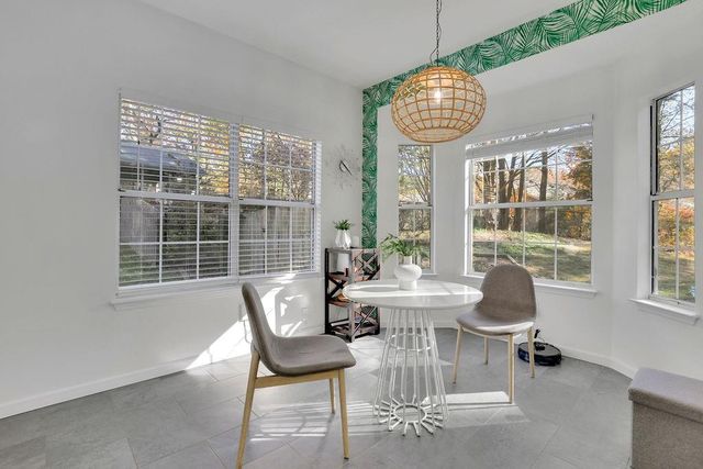 10945 Pinehigh Drive, Alpharetta, GA 30022