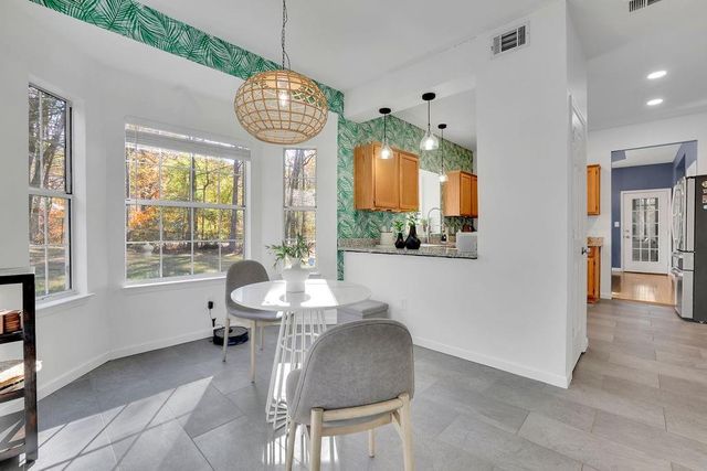 10945 Pinehigh Drive, Alpharetta, GA 30022