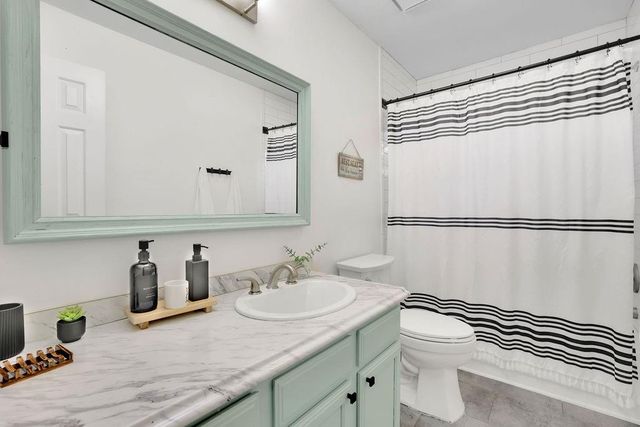 10945 Pinehigh Drive, Alpharetta, GA 30022