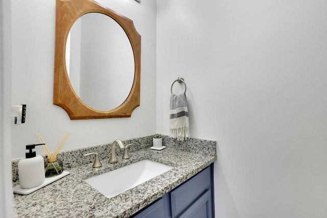 10945 Pinehigh Drive, Alpharetta, GA 30022