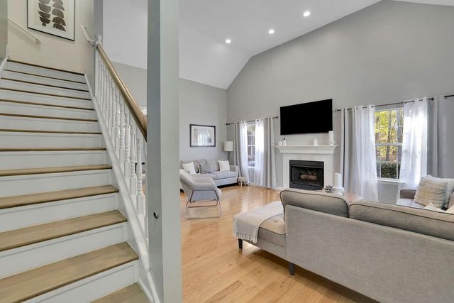 10945 Pinehigh Drive, Alpharetta, GA 30022