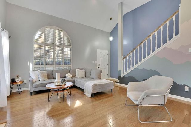 10945 Pinehigh Drive, Alpharetta, GA 30022