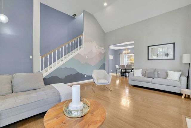 10945 Pinehigh Drive, Alpharetta, GA 30022