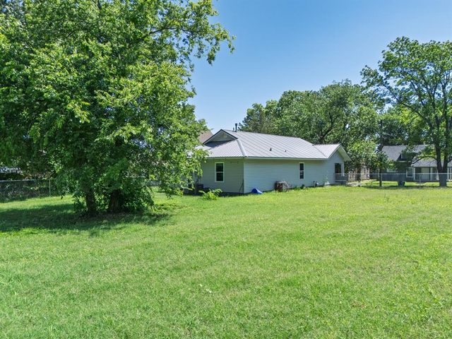 612 N Hobson Avenue, Shawnee, OK 74801