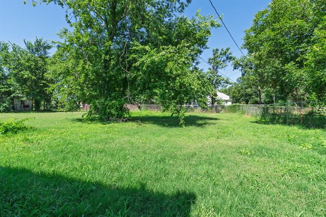 612 N Hobson Avenue, Shawnee, OK 74801