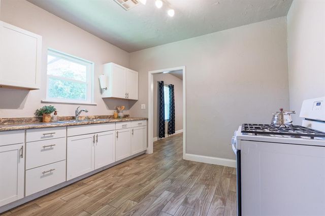 612 N Hobson Avenue, Shawnee, OK 74801