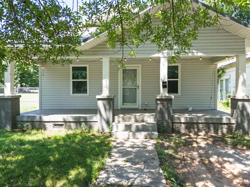 612 N Hobson Avenue, Shawnee, OK 74801