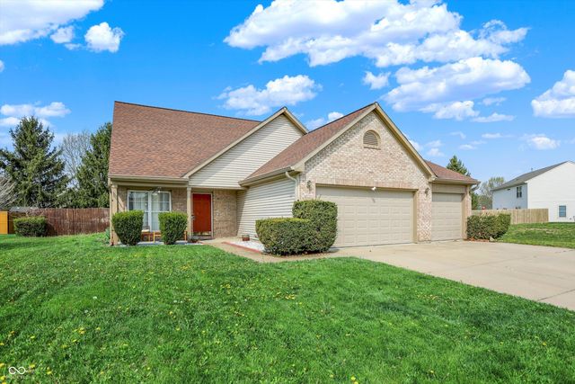 2002 Oakbrooke Court, Avon, IN 46123