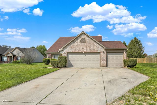 2002 Oakbrooke Court, Avon, IN 46123
