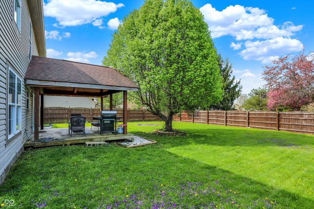 2002 Oakbrooke Court, Avon, IN 46123