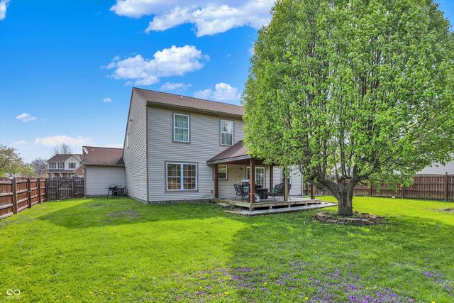 2002 Oakbrooke Court, Avon, IN 46123