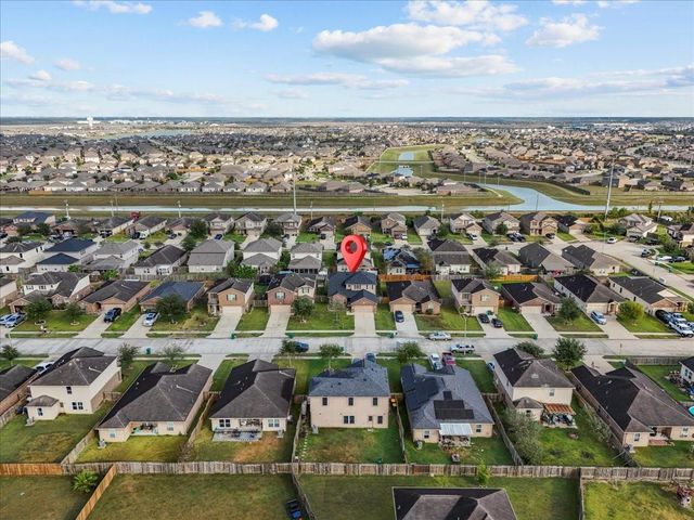 322 Shoshone Ridge Drive, La Marque, TX 77568