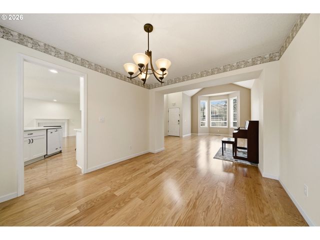 14961 Nw DEERFOOT Ln, Portland, OR 97229