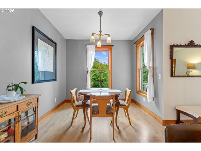2678 5TH Ave, West Linn, OR 97068