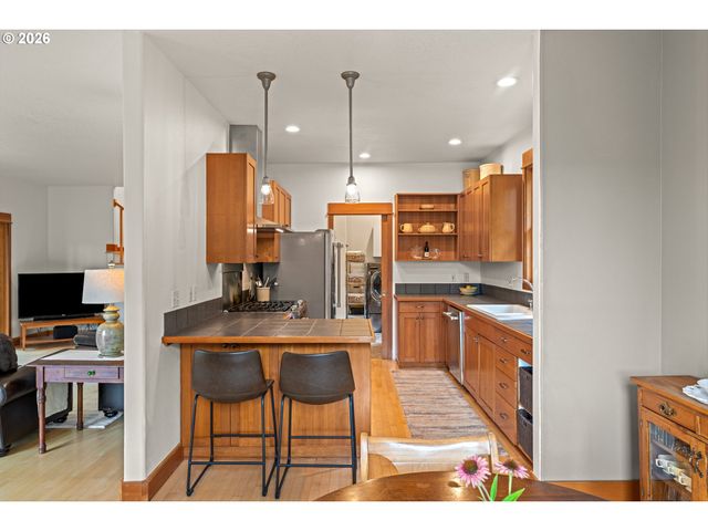2678 5TH Ave, West Linn, OR 97068