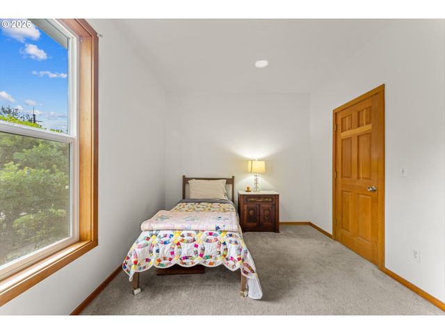 2678 5TH Ave, West Linn, OR 97068