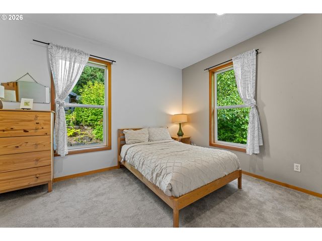 2678 5TH Ave, West Linn, OR 97068