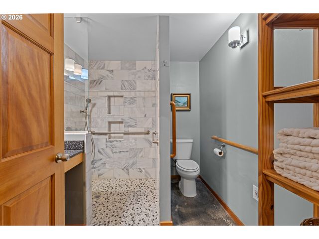 2678 5TH Ave, West Linn, OR 97068