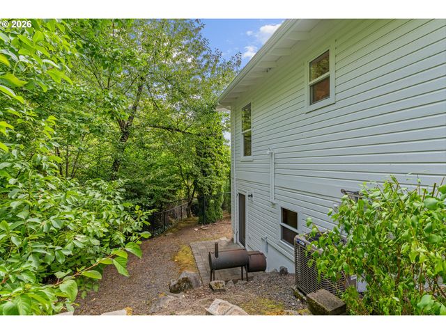 2678 5TH Ave, West Linn, OR 97068