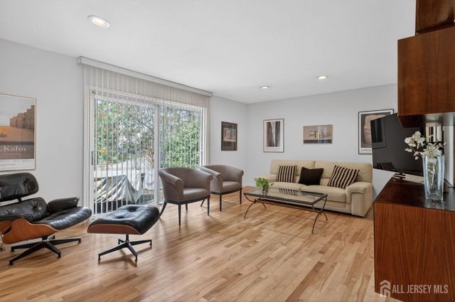 1328 Aaron Road, North Brunswick, NJ 08902