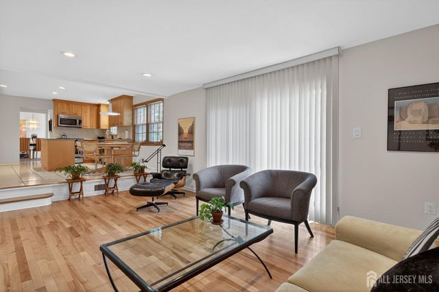 1328 Aaron Road, North Brunswick, NJ 08902