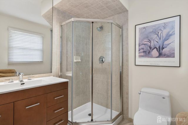 1328 Aaron Road, North Brunswick, NJ 08902