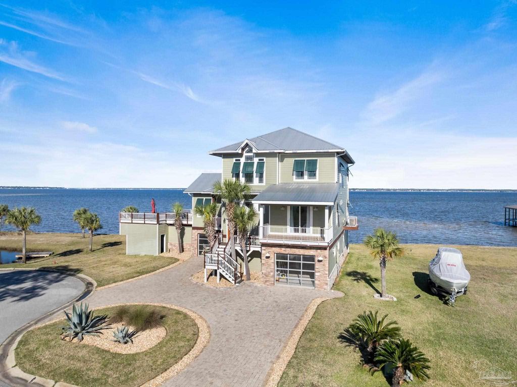 5350 Pale Moon Dr, Pensacola, FL 32507