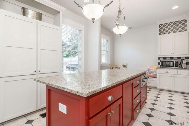 1864 S Hull Street, Montgomery, AL 36104