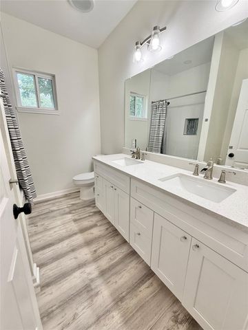1401 W 7th ST, Taylor, TX 76574