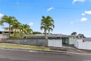 2223 Aamanu Street, Pearl City, HI 96782
